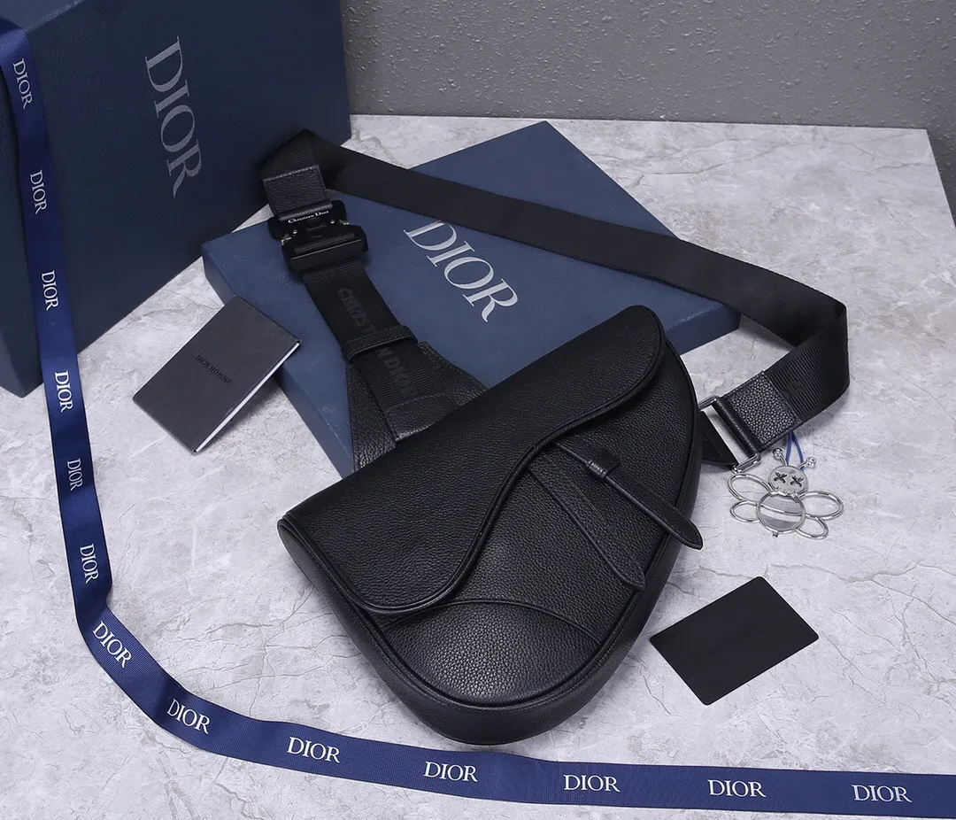 All categories 💚 Top version men’s bags 💚 DIOR 2025 official website new DIOR crossbody bag