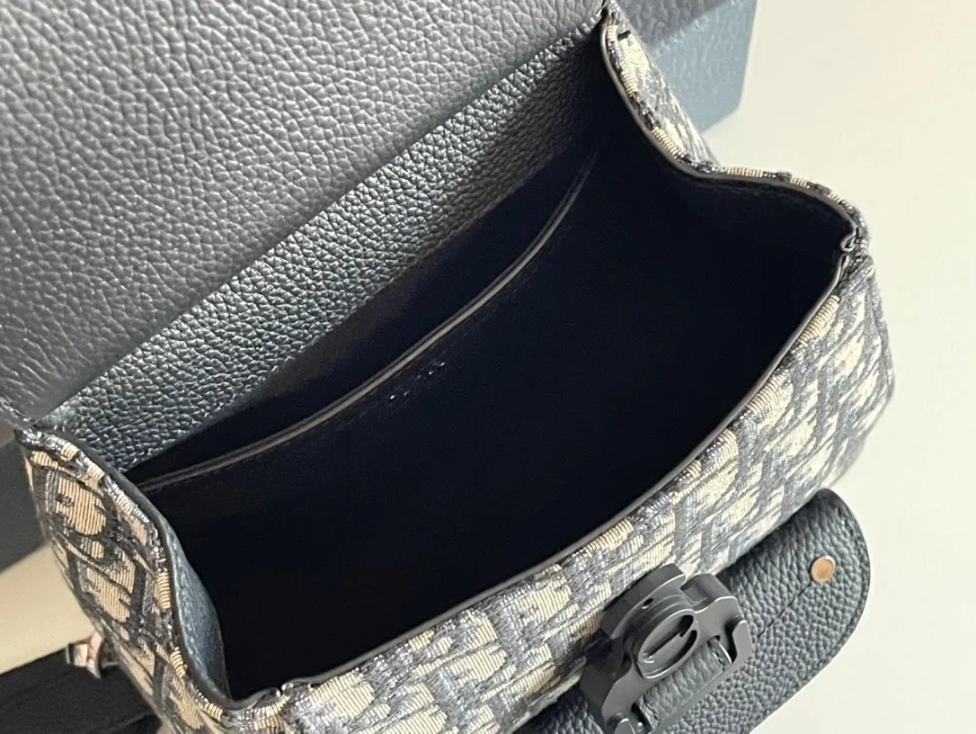 All categories 💚 Top version men’s bags 💚 DIOR 2025 official website new DIOR crossbody bag