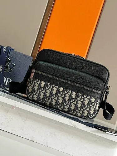 All categories 💚 Top version men’s bags 💚 DIOR 2025 official website new DIOR crossbody bag