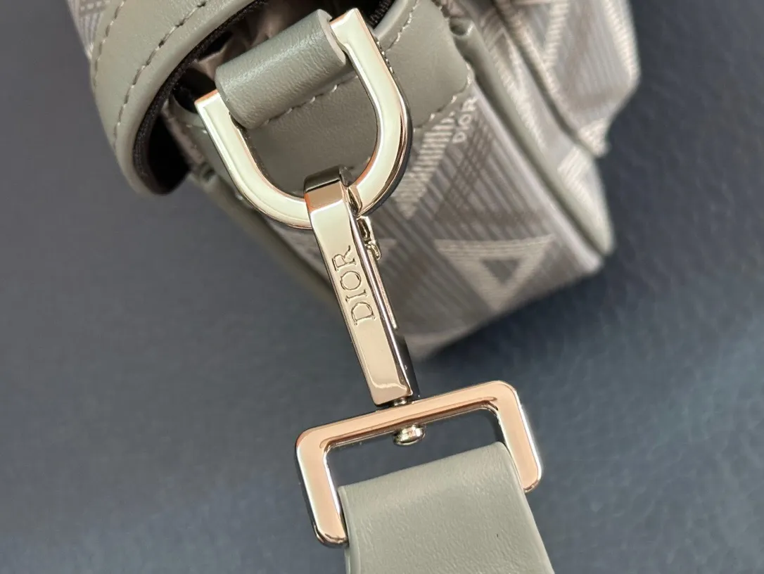 All categories 💚 Top version men’s bags 💚 DIOR 2025 official website new DIOR crossbody bag