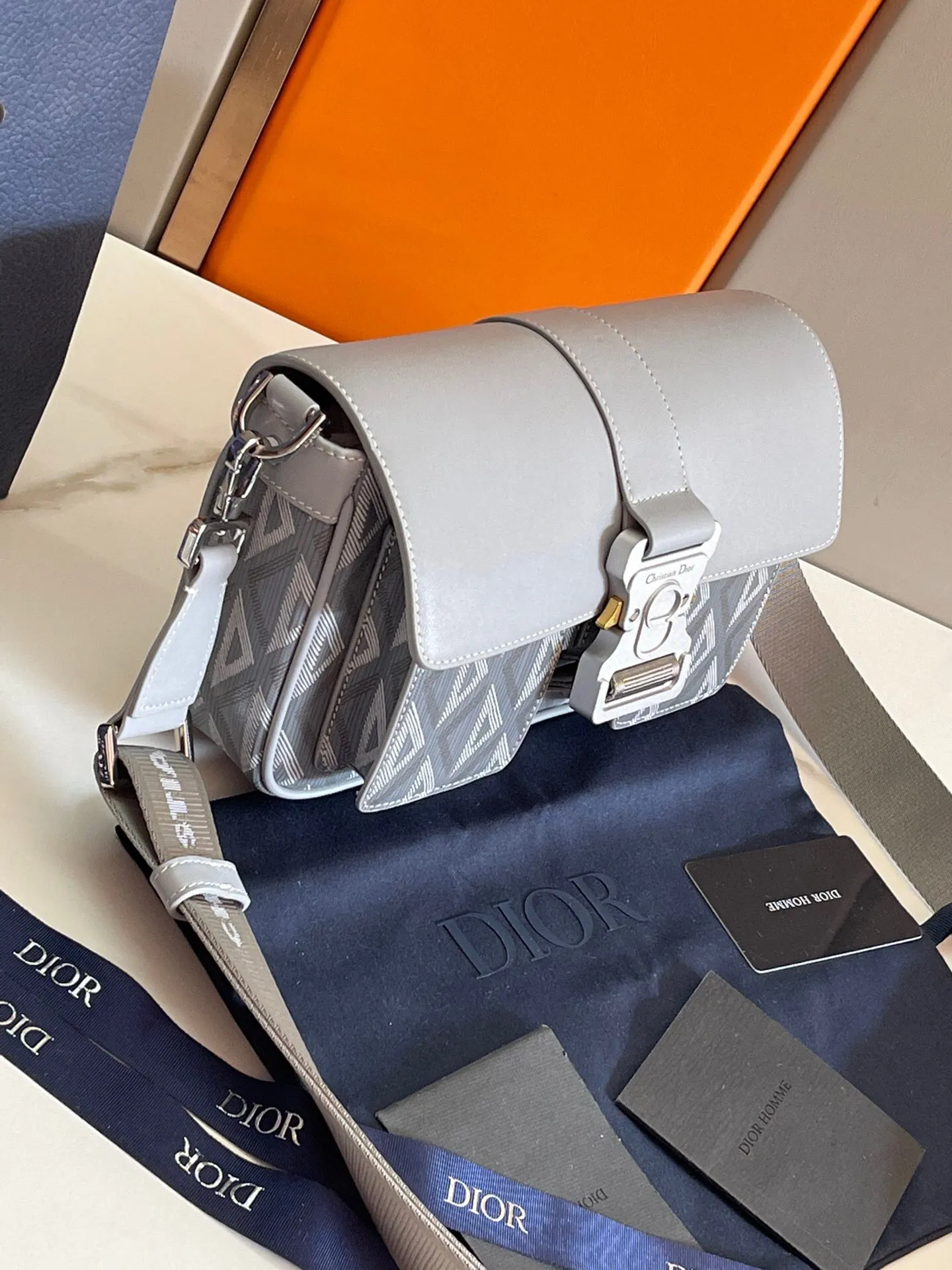 All categories 💚 Top version men’s bags 💚 DIOR 2025 official website new DIOR crossbody bag