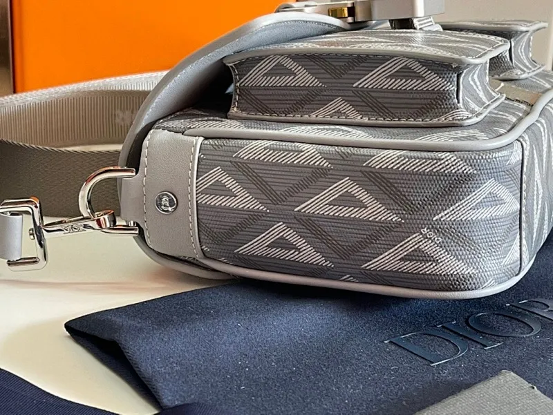 All categories 💚 Top version men’s bags 💚 DIOR 2025 official website new DIOR crossbody bag