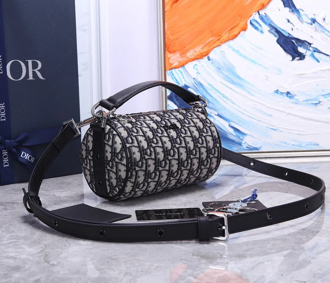 All categories 💚 Top version men’s bags 💚 DIOR 2025 official website new DIOR crossbody bag
