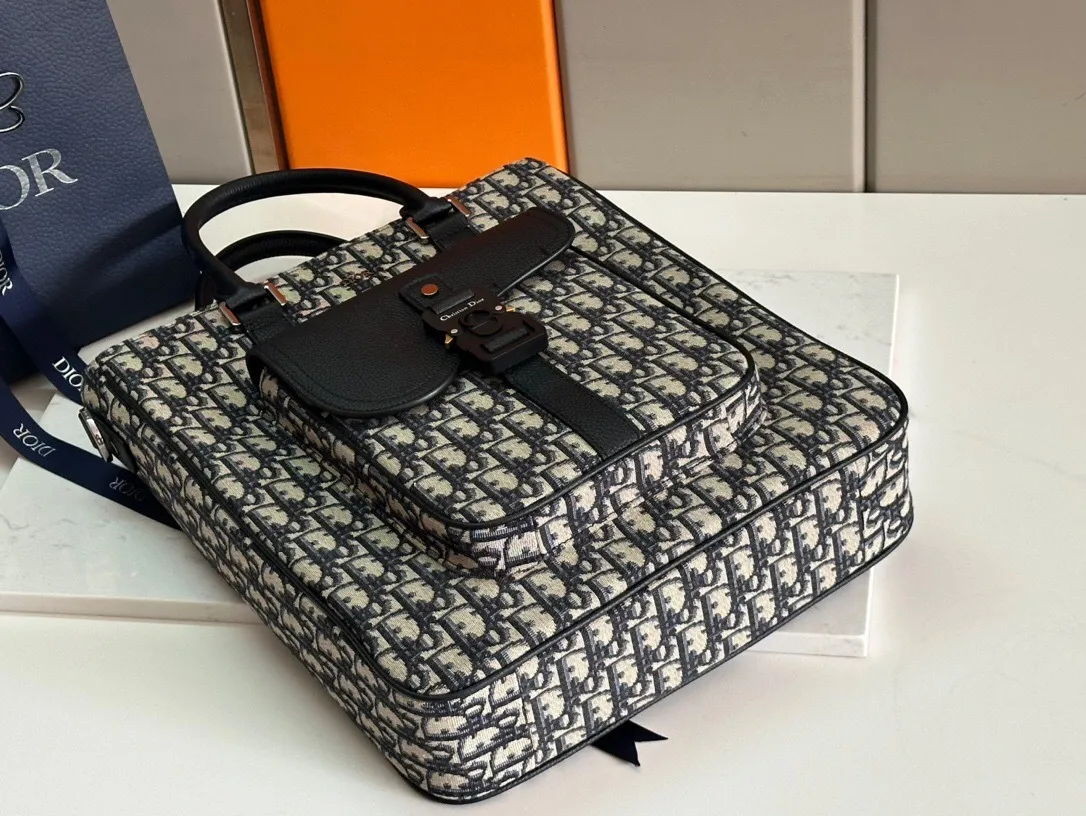 All categories 💚 Top version men’s bags 💚 DIOR 2025 official website new DIOR handbag