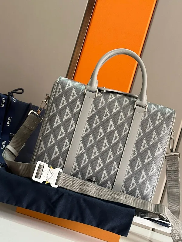 All categories 💚 Top version men’s bags 💚 DIOR 2025 official website new DIOR briefcase