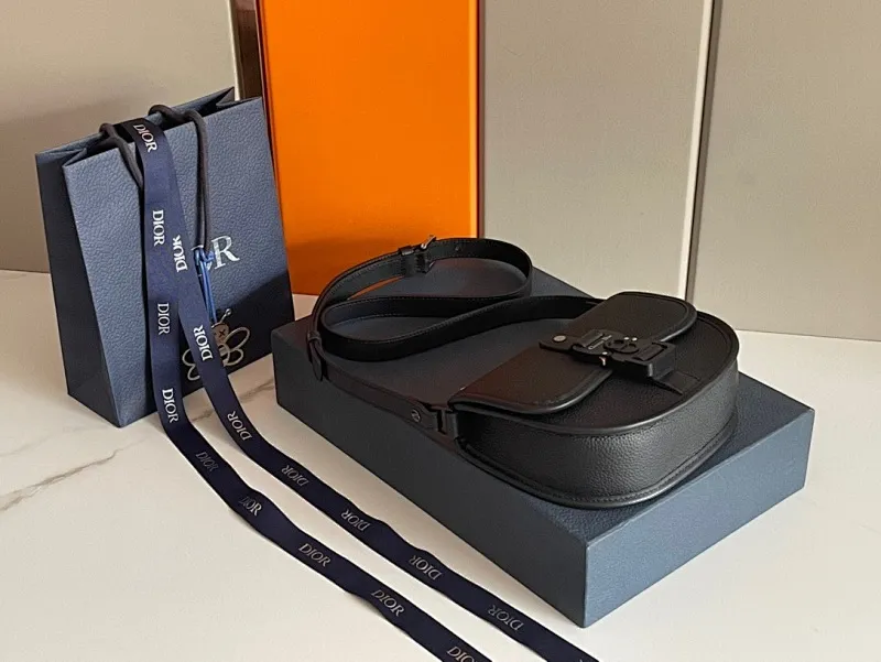 All categories 💚 Top version men’s bags 💚 DIOR 2025 official website new DIOR crossbody bag