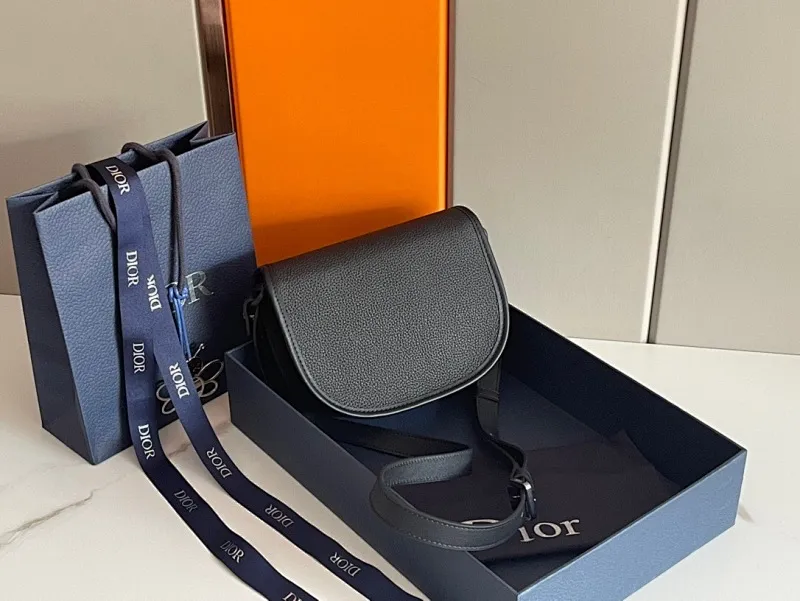 All categories 💚 Top version men’s bags 💚 DIOR 2025 official website new DIOR crossbody bag