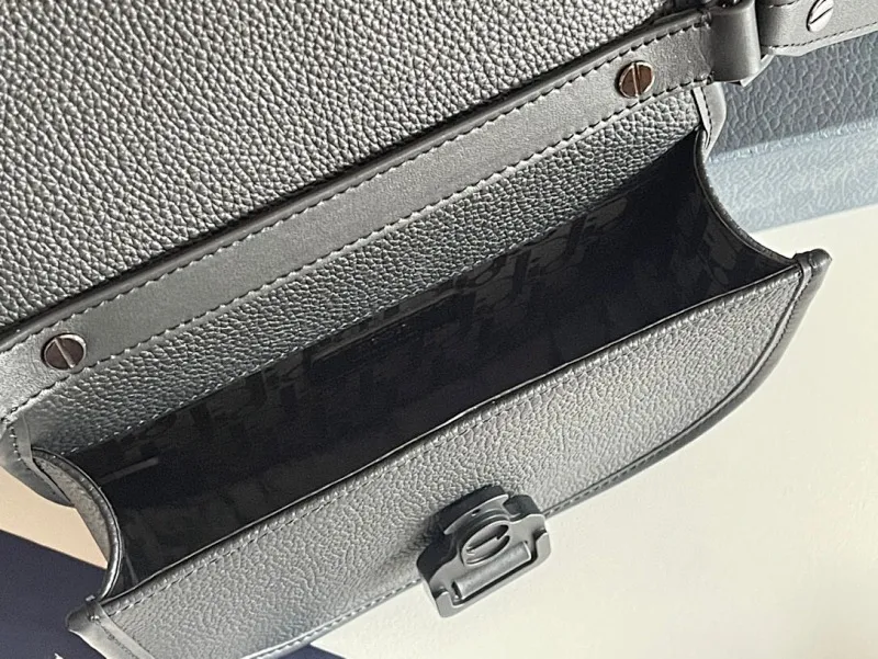All categories 💚 Top version men’s bags 💚 DIOR 2025 official website new DIOR crossbody bag