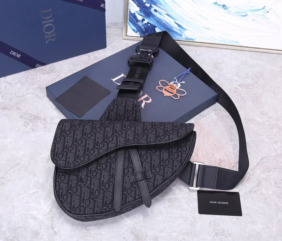 All categories 💚 Top version men’s bags 💚 DIOR 2025 official website new DIOR crossbody bag