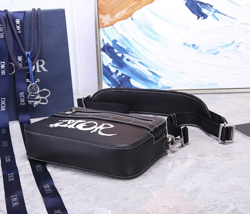 All categories 💚 Top version men’s bags 💚 DIOR 2025 official website new DIOR crossbody bag