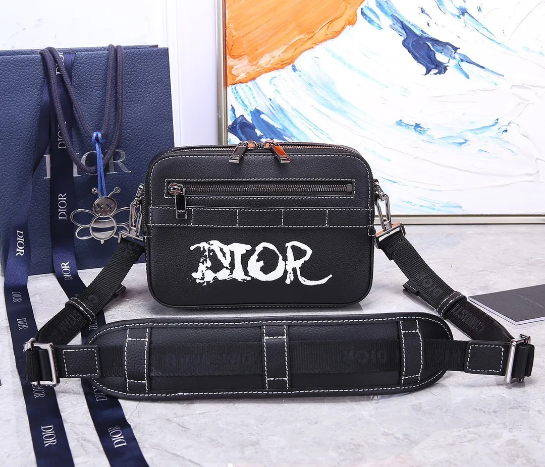 All categories 💚 Top version men’s bags 💚 DIOR 2025 official website new DIOR crossbody bag