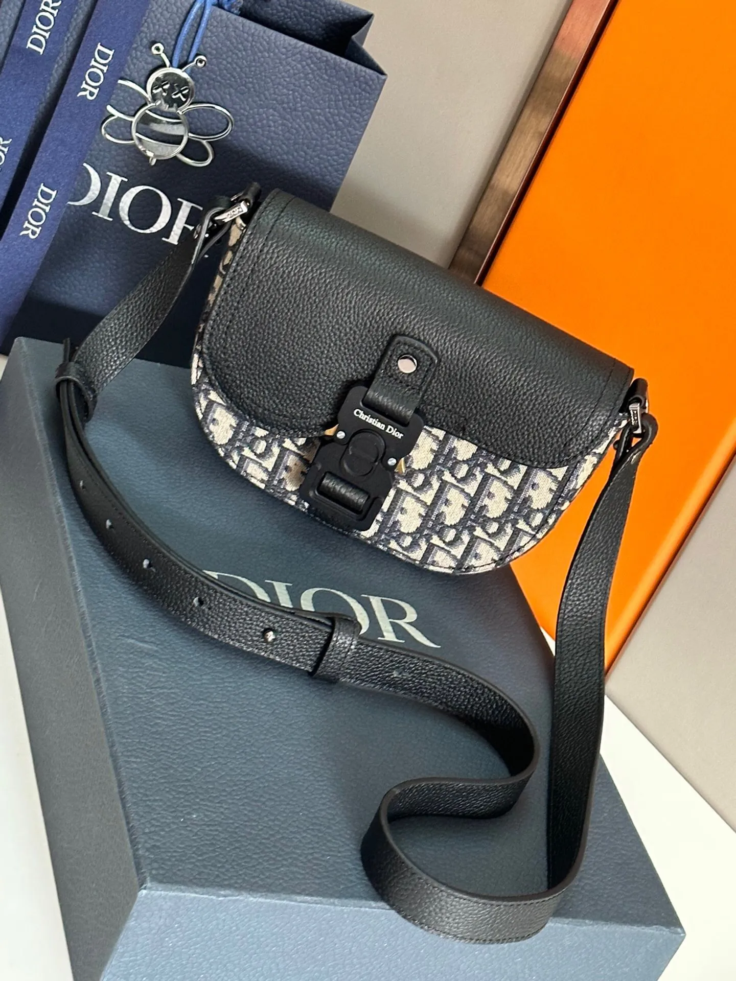 All categories 💚 Top version men’s bags 💚 DIOR 2025 official website new DIOR crossbody bag