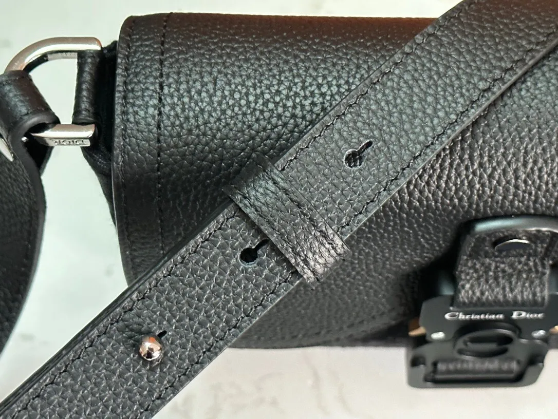 All categories 💚 Top version men’s bags 💚 DIOR 2025 official website new DIOR crossbody bag