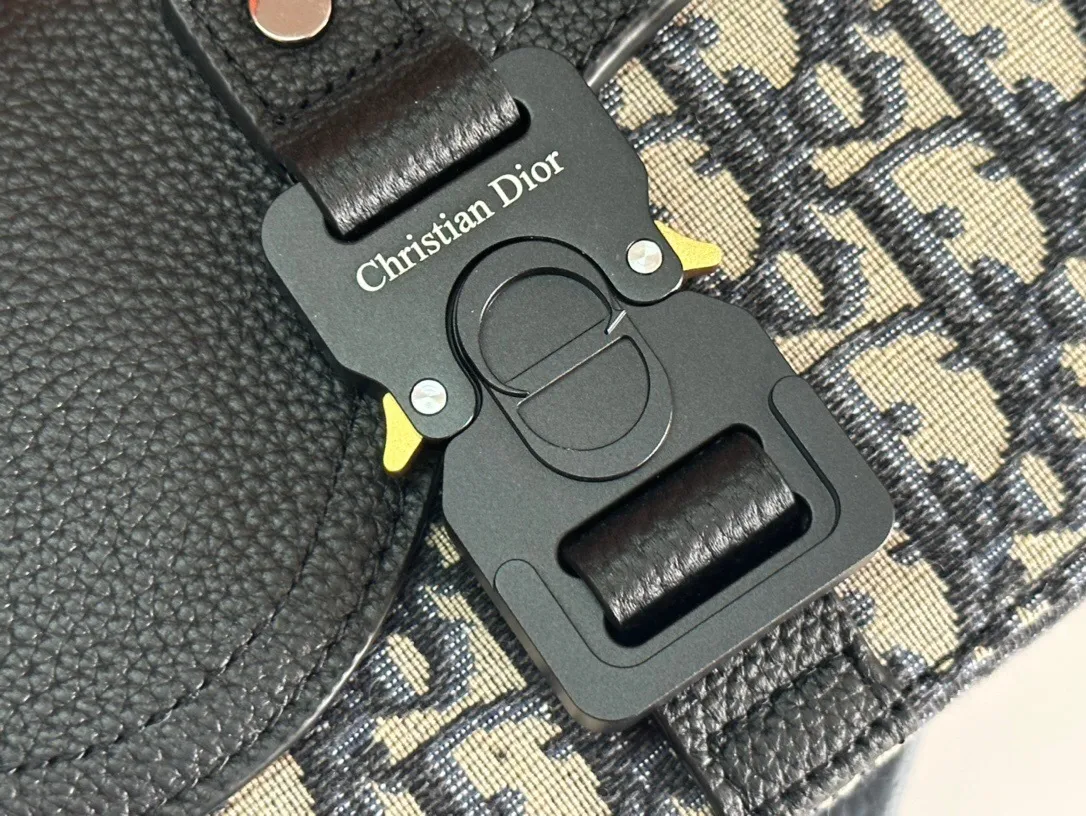 All categories 💚 Top version men’s bags 💚 DIOR 2025 official website new DIOR crossbody bag