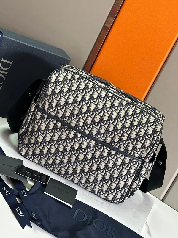 All categories 💚 Top version men’s bags 💚 DIOR 2025 official website new DIOR mother and baby bag