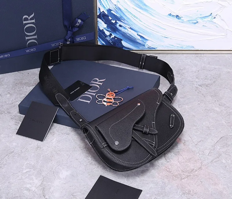 All categories 💚 Top version men’s bags 💚 DIOR 2025 official website new DIOR crossbody bag