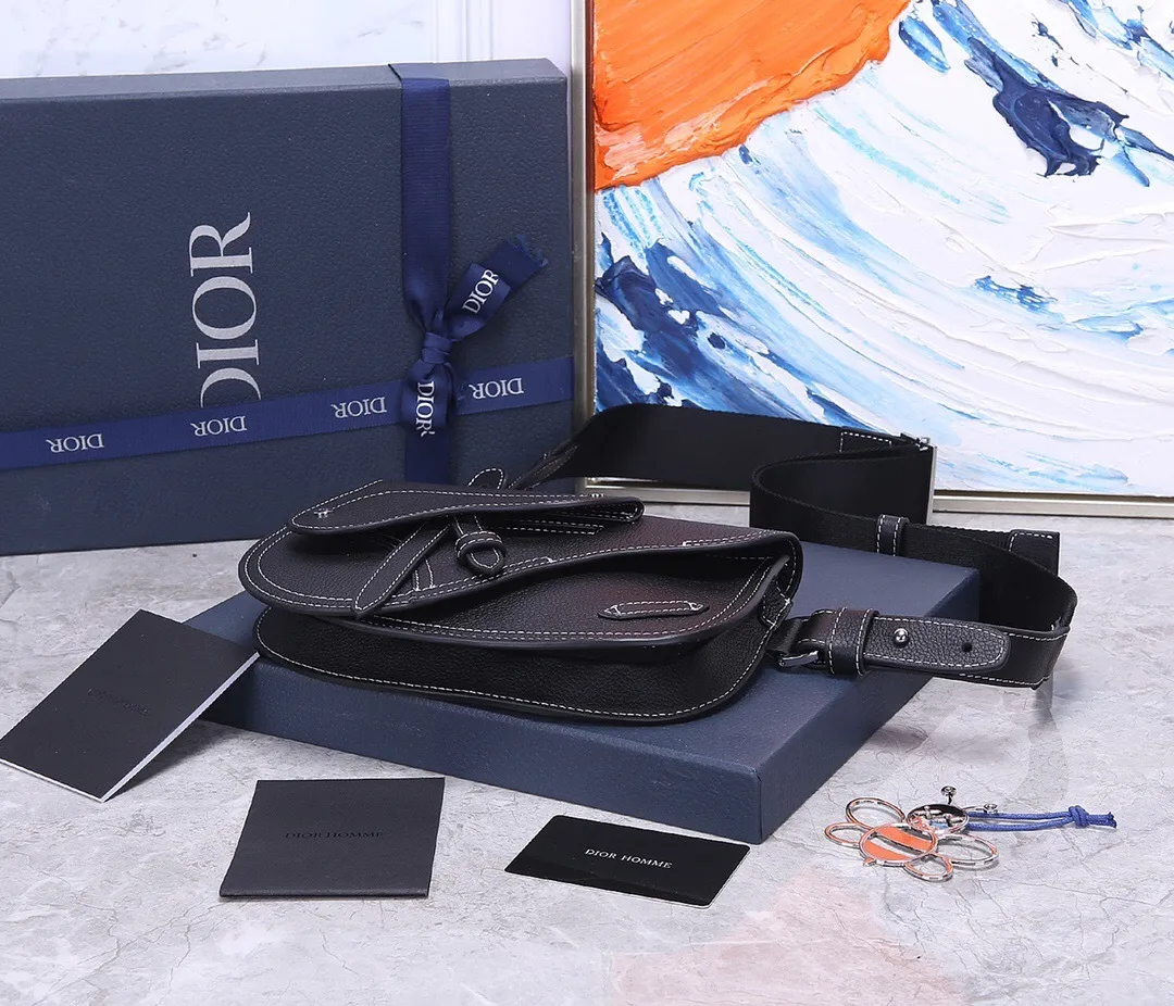All categories 💚 Top version men’s bags 💚 DIOR 2025 official website new DIOR crossbody bag