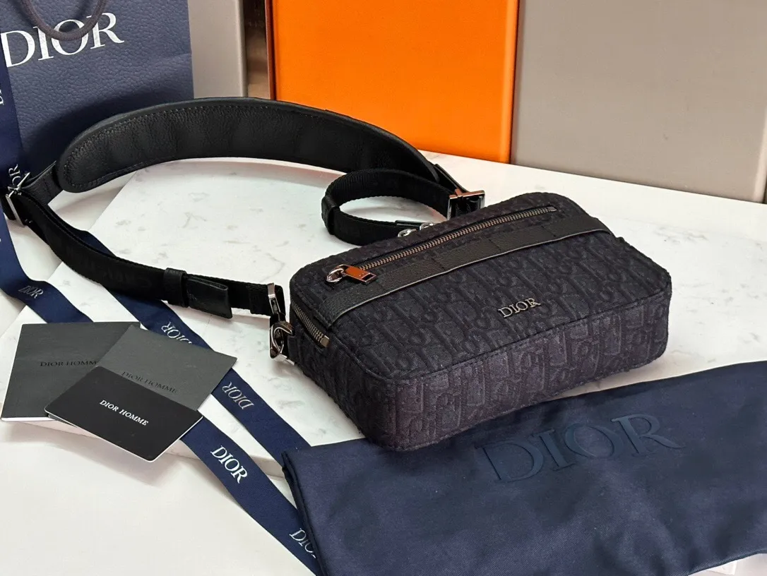 All categories 💚 Top version men’s bags 💚 DIOR 2025 official website new DIOR crossbody bag