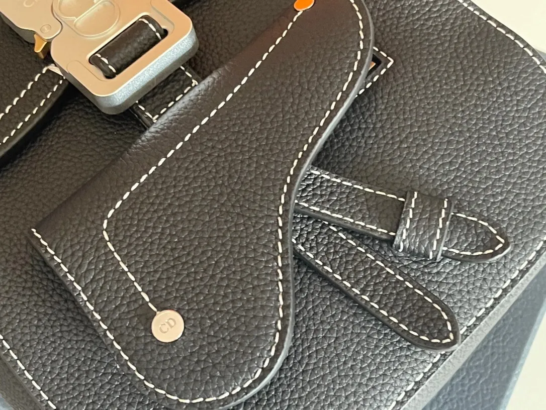 All categories 💚 Top version men’s bags 💚 DIOR 2025 official website new DIOR crossbody bag
