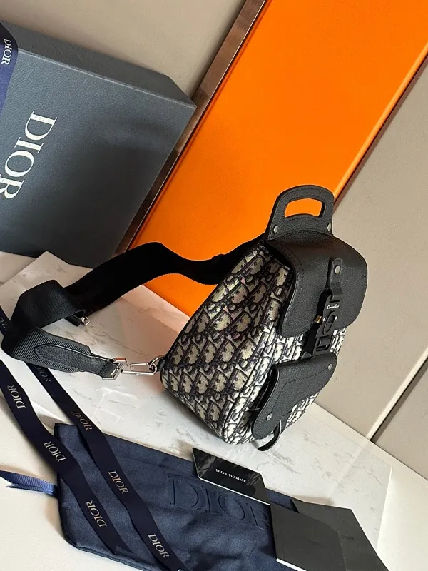 All categories 💚 Top version men’s bags 💚 DIOR 2025 official website new DIOR crossbody bag