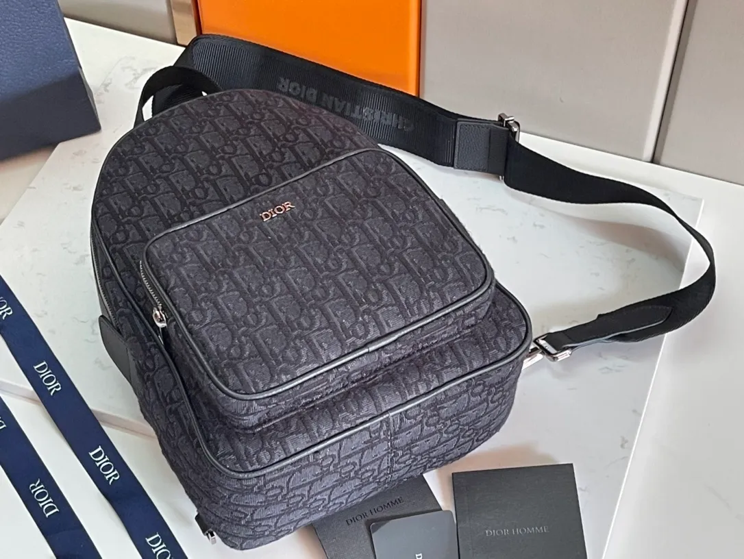 All categories 💚 Top version men’s bags 💚 DIOR 2025 official website new DIOR chest bag
