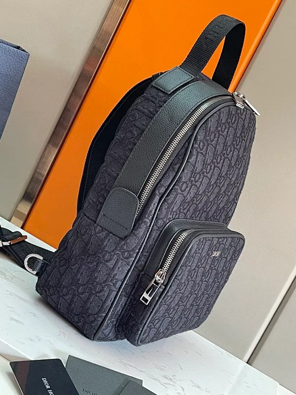 All categories 💚 Top version men’s bags 💚 DIOR 2025 official website new DIOR chest bag