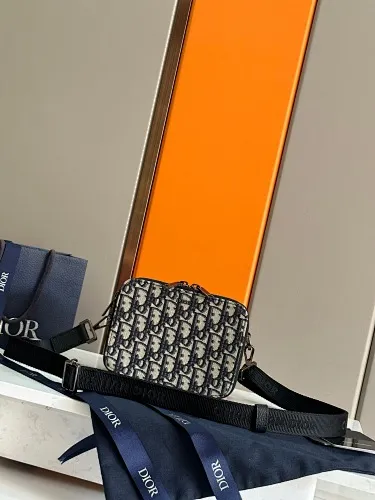 All categories 💚 Top version men’s bags 💚 DIOR 2025 official website new DIOR crossbody bag