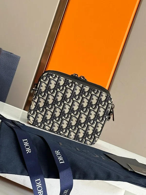 All categories 💚 Top version men’s bags 💚 DIOR 2025 official website new DIOR crossbody bag