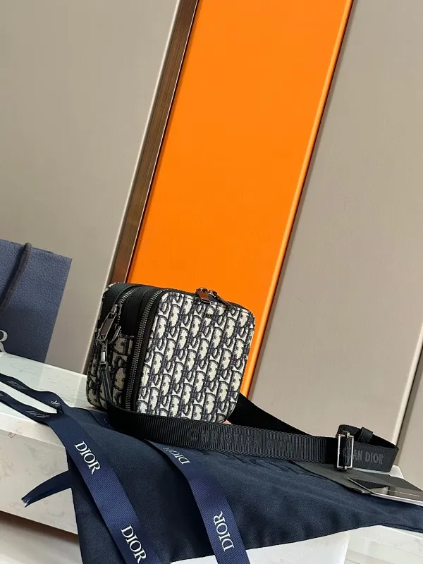 All categories 💚 Top version men’s bags 💚 DIOR 2025 official website new DIOR crossbody bag