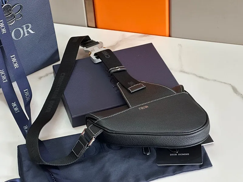 All categories 💚 Top version men’s bags 💚 DIOR 2025 official website new DIOR crossbody bag