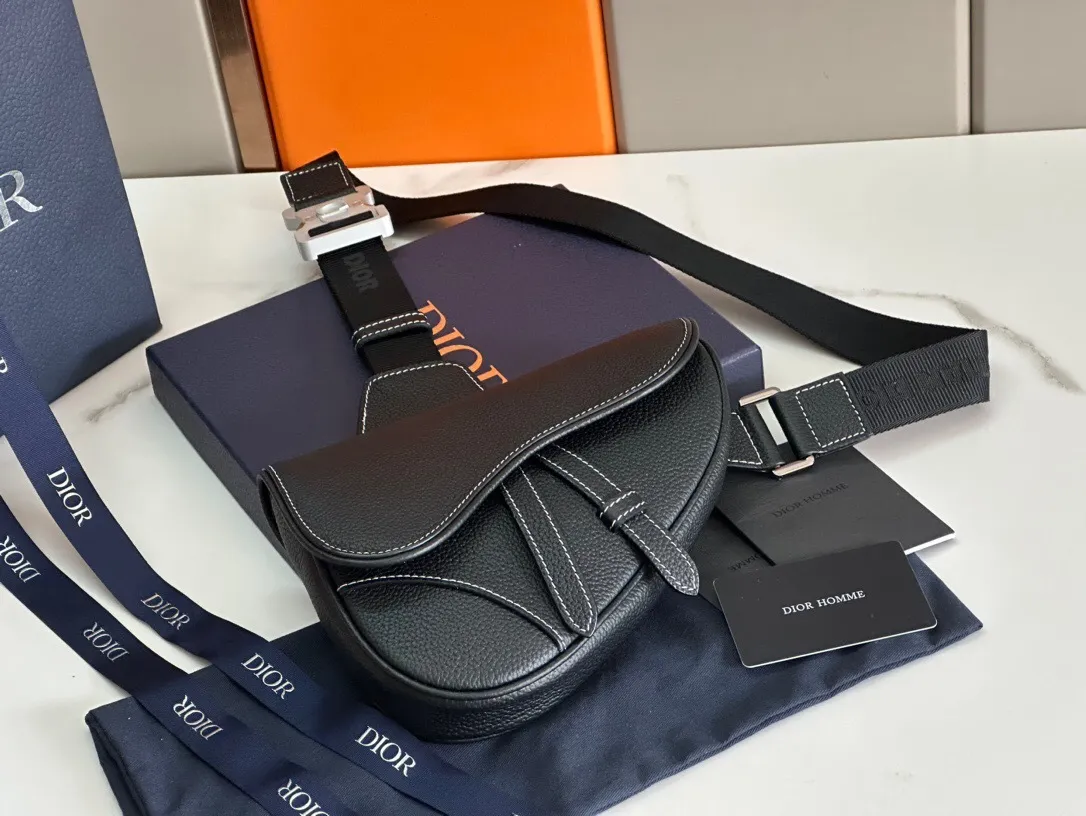 All categories 💚 Top version men’s bags 💚 DIOR 2025 official website new DIOR crossbody bag
