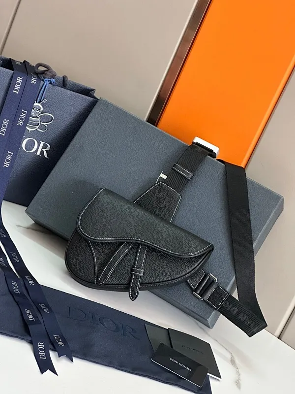 All categories 💚 Top version men’s bags 💚 DIOR 2025 official website new DIOR crossbody bag