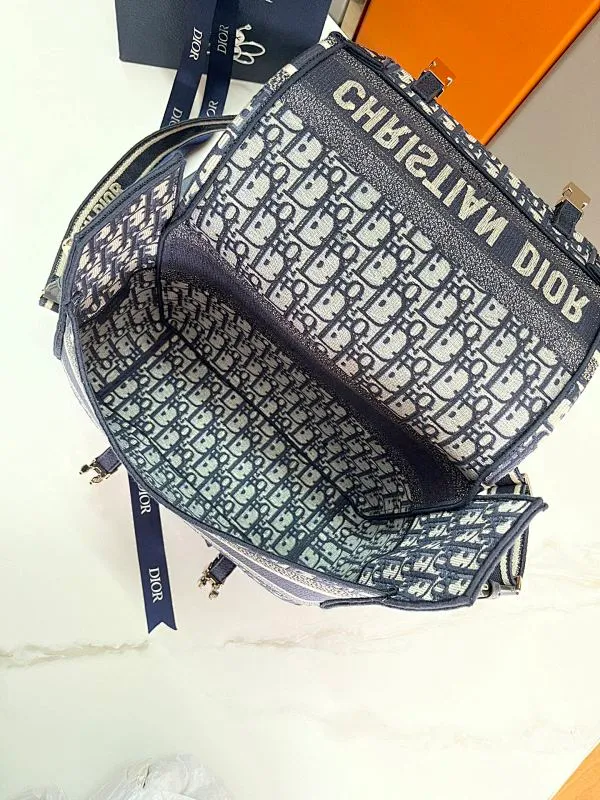All categories 💚 Top version men’s bags 💚 DIOR 2025 official website new DIOR crossbody bag