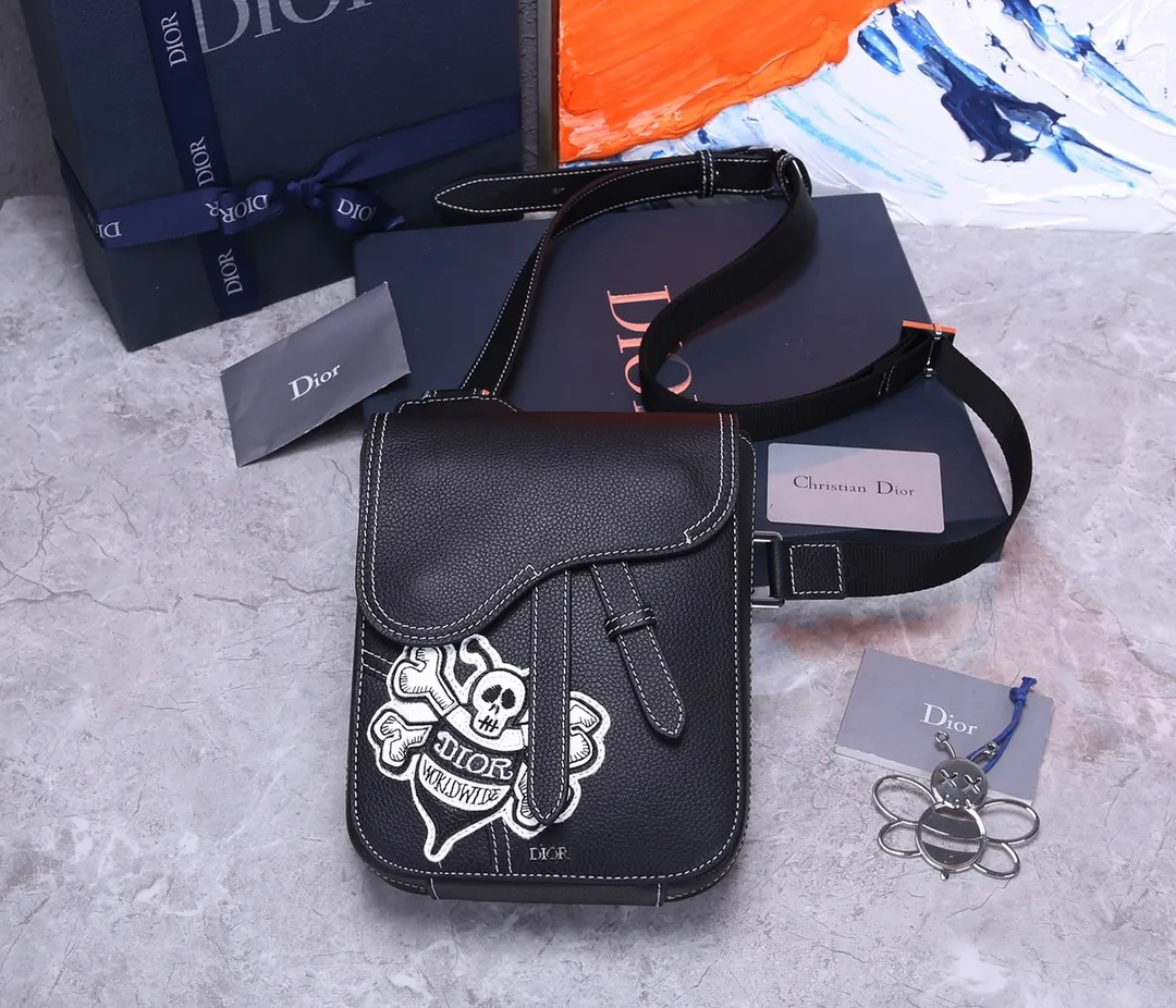 All categories 💚 Top version men’s bags 💚 DIOR 2025 official website new DIOR crossbody bag