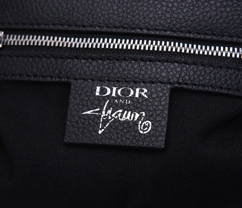 All categories 💚 Top version men’s bags 💚 DIOR 2025 official website new DIOR crossbody bag