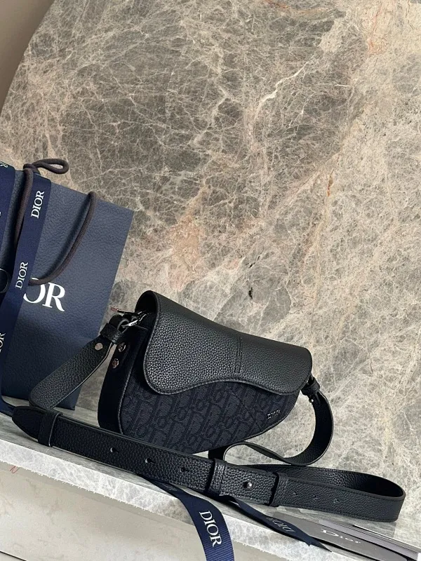 All categories 💚 Top version men’s bags 💚 DIOR 2025 official website new DIOR crossbody bag