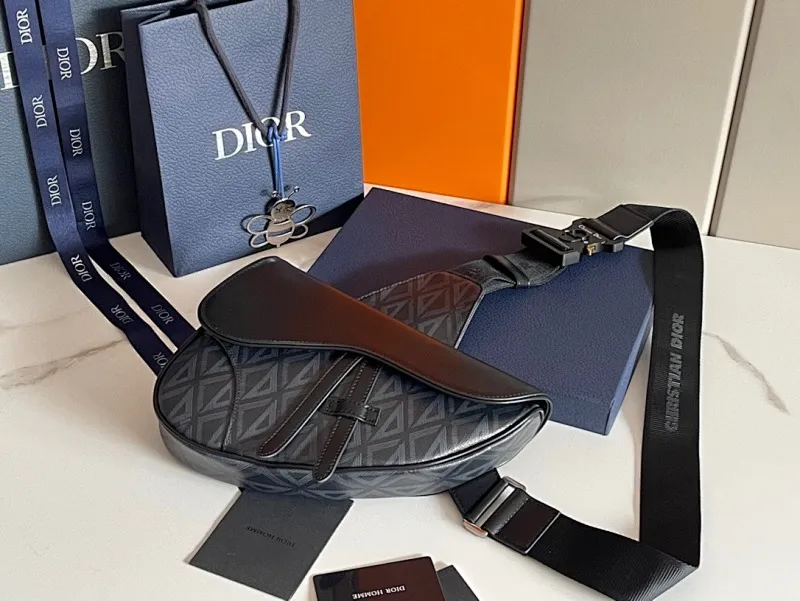 All categories 💚 Top version men’s bags 💚 DIOR 2025 official website new DIOR crossbody bag