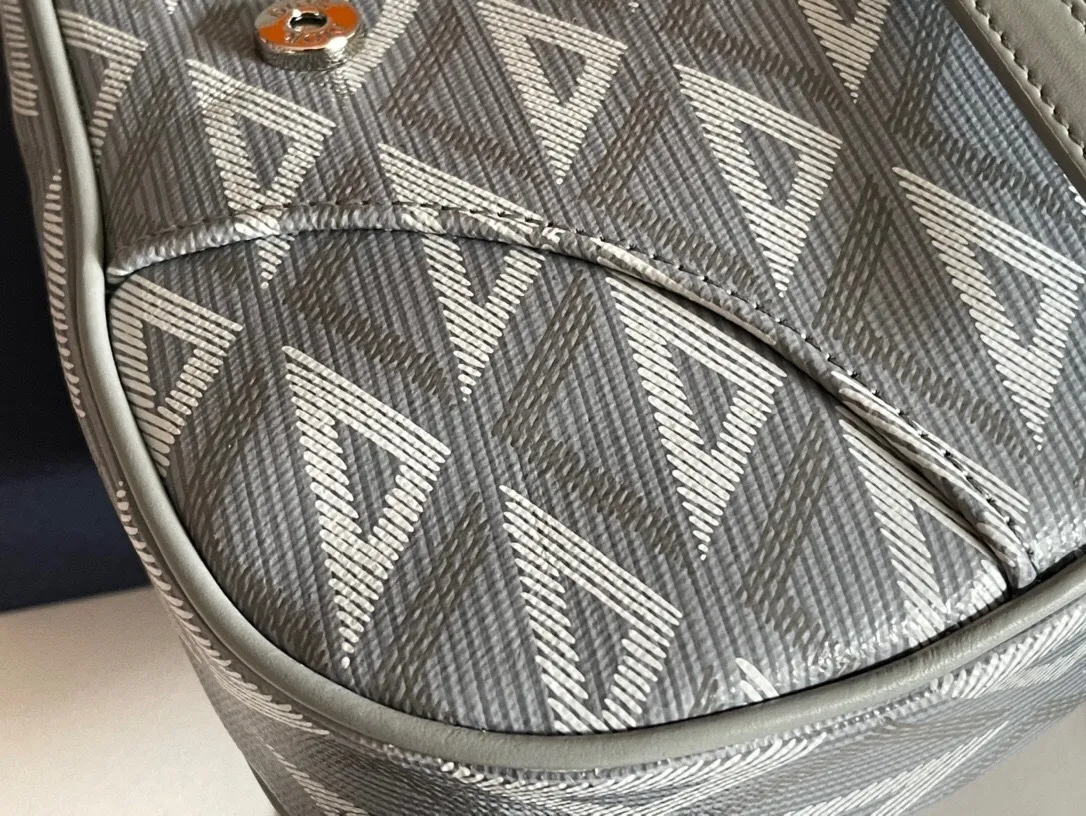 All categories 💚 Top version men’s bags 💚 DIOR 2025 official website new DIOR crossbody bag