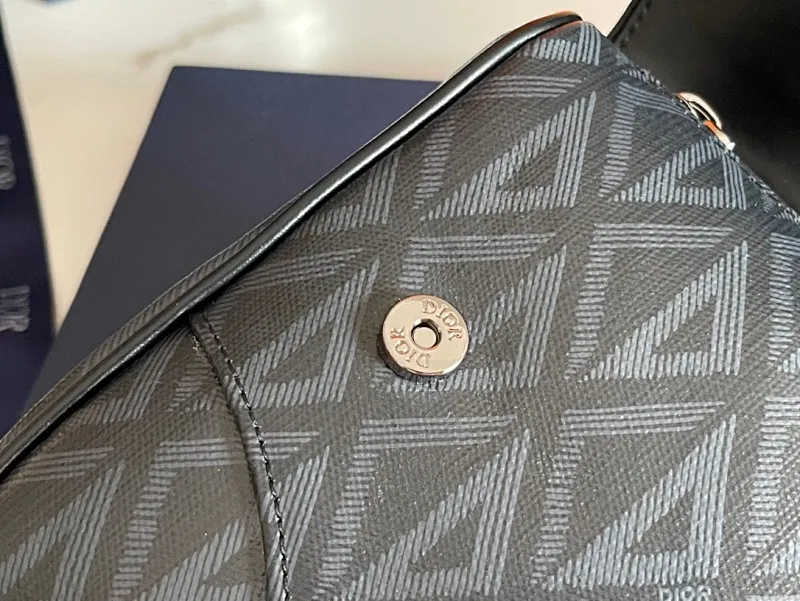 All categories 💚 Top version men’s bags 💚 DIOR 2025 official website new DIOR crossbody bag