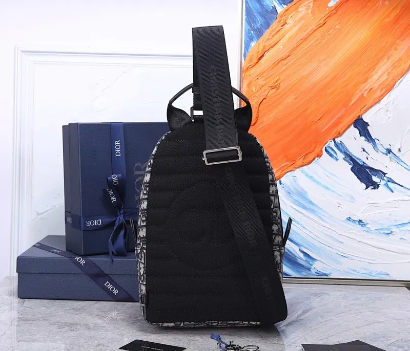 All categories 💚 Top version men’s bags 💚 DIOR 2025 official website new DIOR crossbody bag
