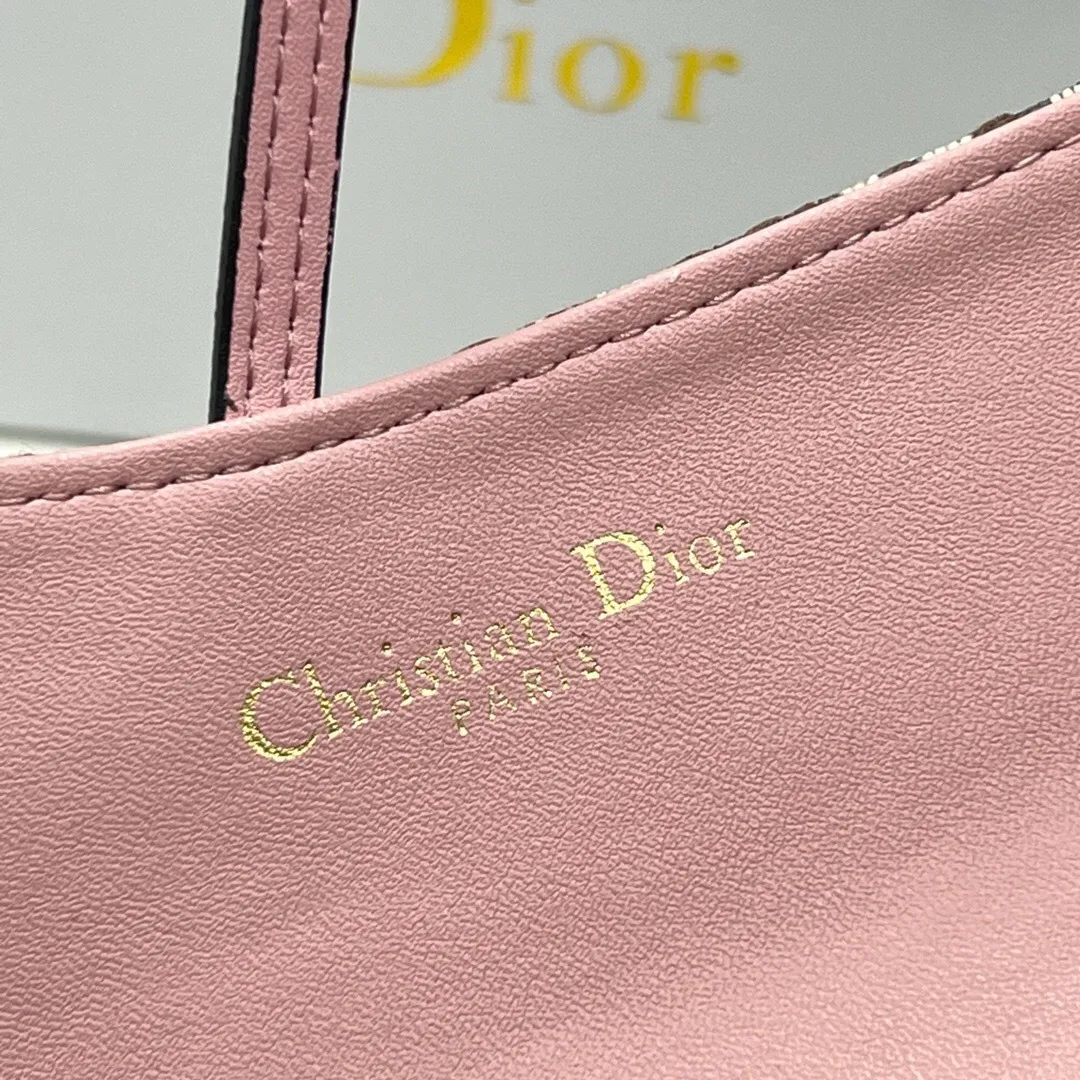 All Categories Official Website "Brand Women's Bags" Women's Bags 💙 DIOR 2025 New DIOR Crossbody Bag