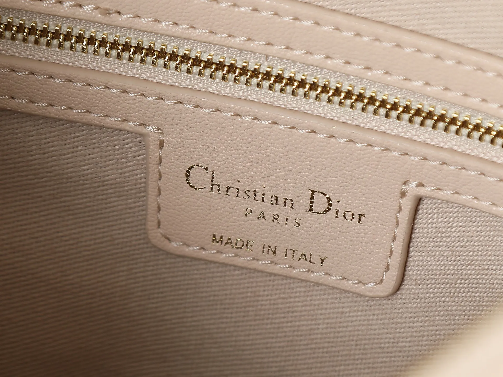 All Categories Official Website "Brand Women's Bags" Women's Bags 💙 DIOR 2026 New DIOR Armpit Crossbody Bag