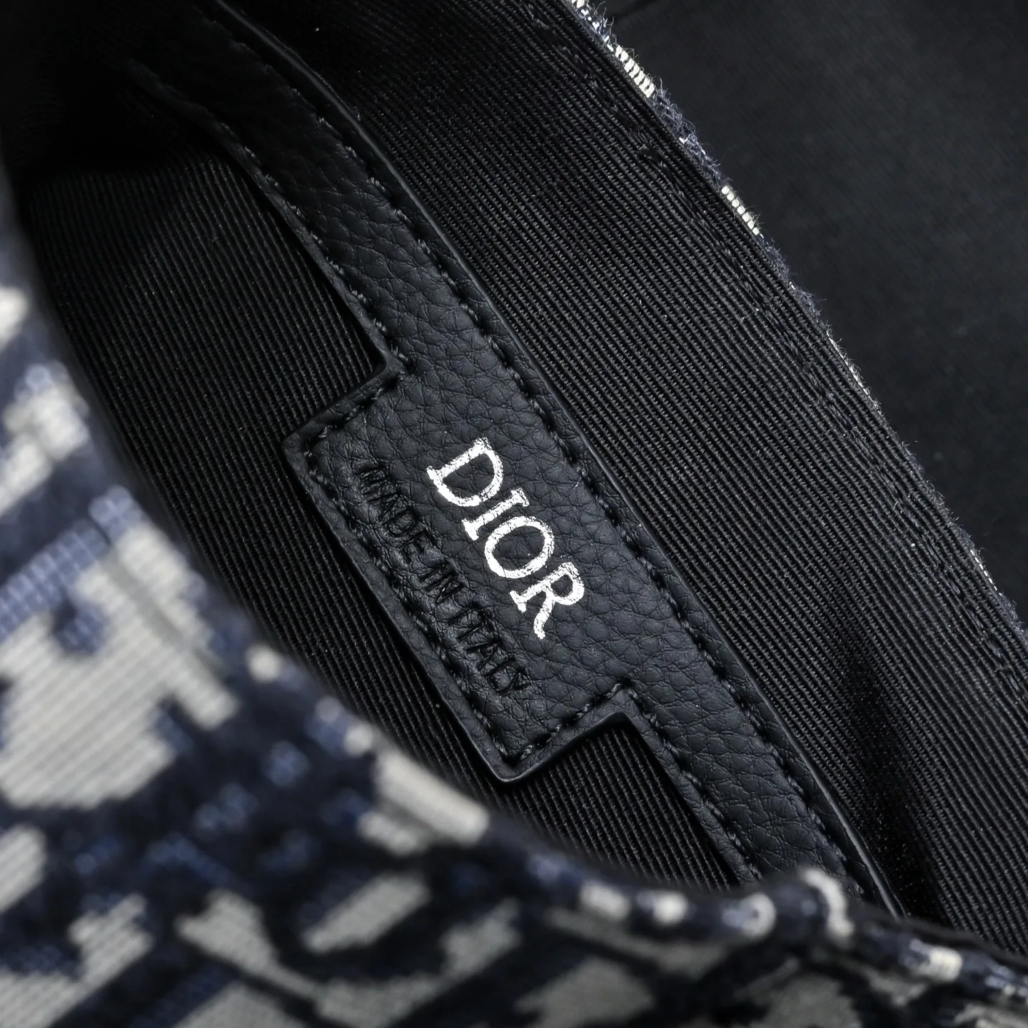All Categories Official Website "Brand Women's Bags" Women's Bags 💙 DIOR 2025 New DIOR Crossbody Bag