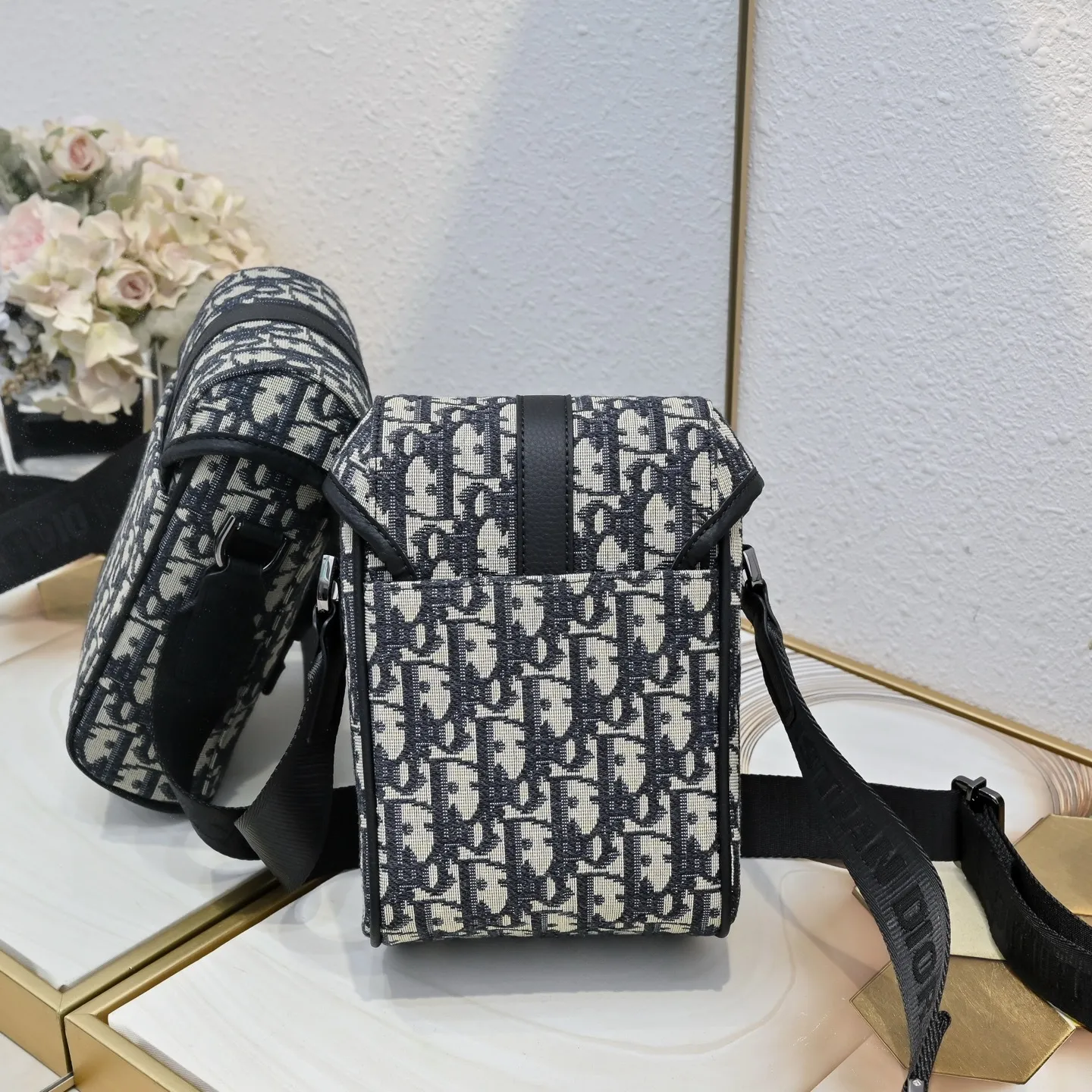 All Categories Official Website "Brand Women's Bags" Women's Bags 💙 DIOR 2025 New DIOR Crossbody Bag