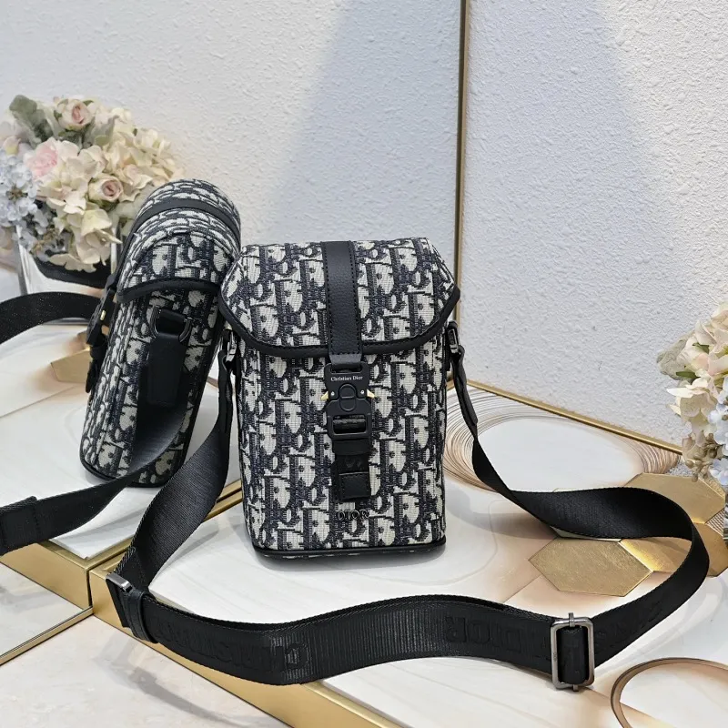All Categories Official Website "Brand Women's Bags" Women's Bags 💙 DIOR 2025 New DIOR Crossbody Bag