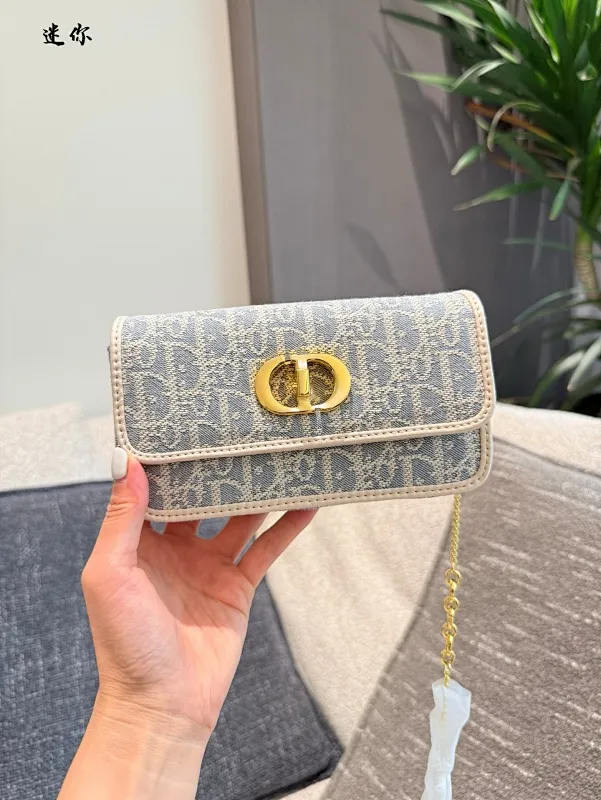 All categories Official website "Brand Women's Bags" Women's Bags 💙 DIOR 2025 new DIOR armpit bag