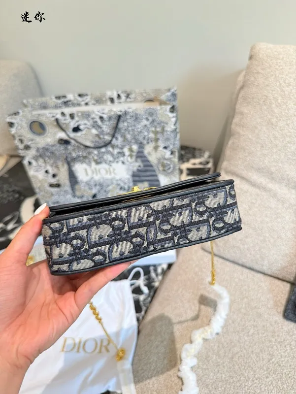 All categories Official website "Brand Women's Bags" Women's Bags 💙 DIOR 2025 new DIOR armpit bag