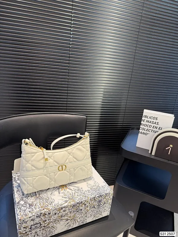 All categories Official website "Brand Women's Bags" Women's Bags 💙 DIOR 2025 new DIOR armpit bag