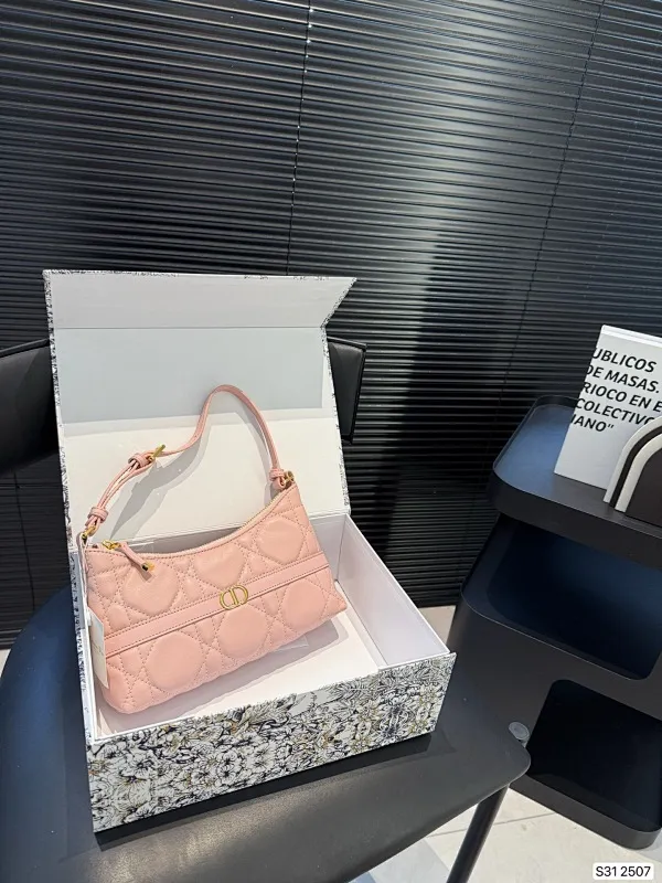 All categories Official website "Brand Women's Bags" Women's Bags 💙 DIOR 2025 new DIOR armpit bag