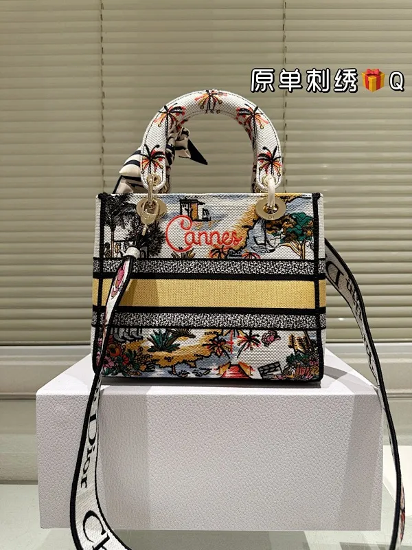 All Categories Official Website "Brand Women's Bags" Women's Bags 💙 DIOR 2025 New DIOR Crossbody Bag